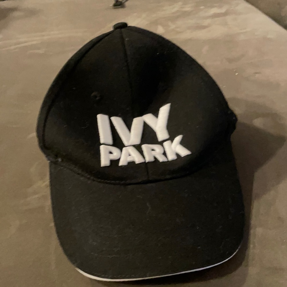brand new Ivy Park baseball cap, hat